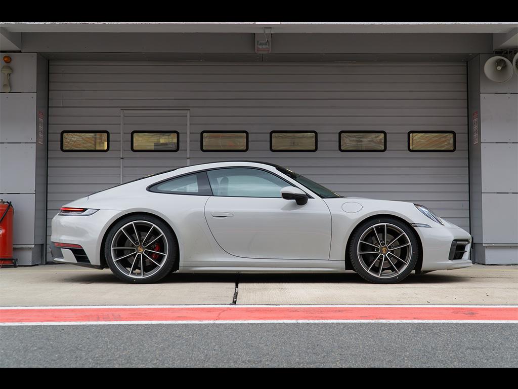 Porsche 911 4S 992