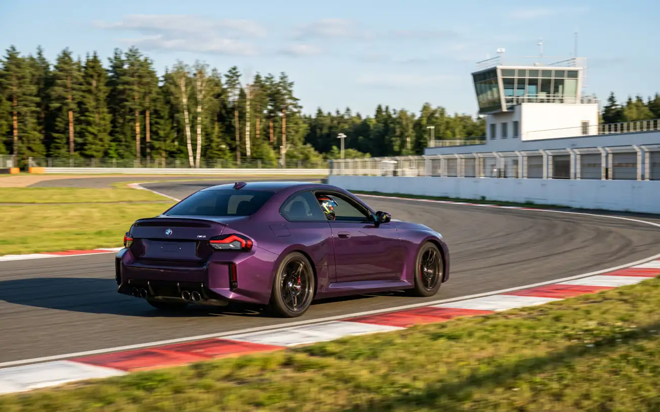 BMW M2 G87